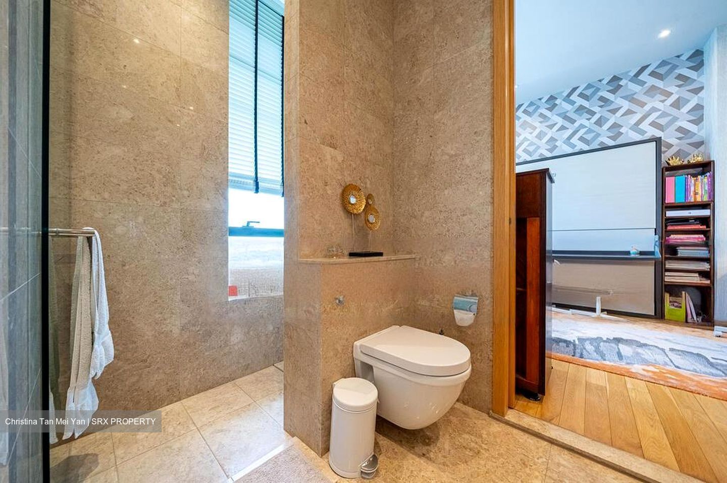 Nouvel 18 (D10), Condominium #452426461